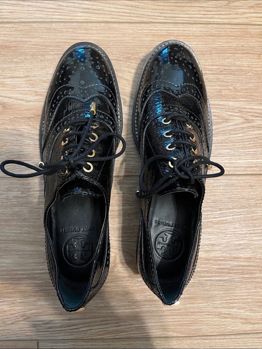 NWOB Tory Burch black patent leather oxfords